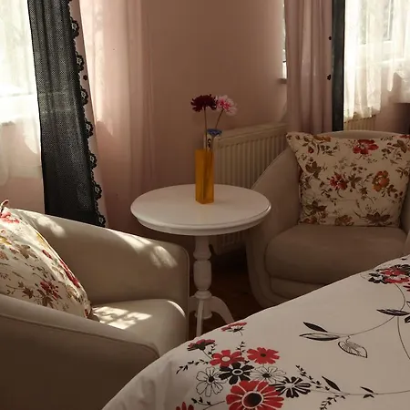 Yesim Suites לינה וארוחת בוקר איסטמבול