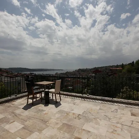 Yesim Suites