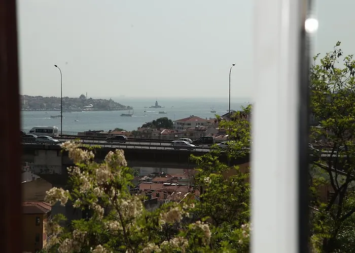 Yesim Suites Bed & Breakfast