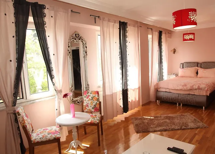 Bed & Breakfast Yesim Suites 3*