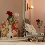 Yesim Suites Bed & Breakfast