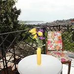 Yesim Suites Bed & Breakfast