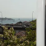 Yesim Suites Bed & Breakfast