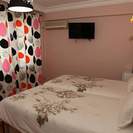 Alojamento de Acomodação e Pequeno-almoço Yesim Suites