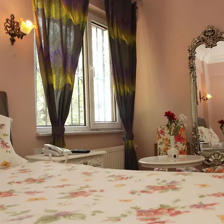 Alojamento de Acomodação e Pequeno-almoço Yesim Suites