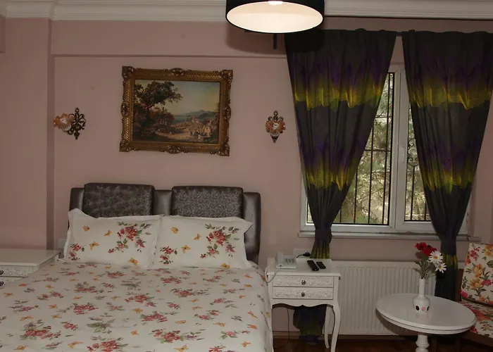 Couette-café Yesim Suites 3*