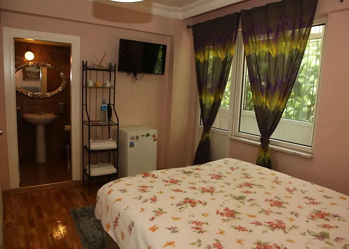 Couette-café Yesim Suites