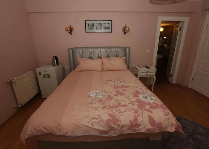 Couette-café Yesim Suites