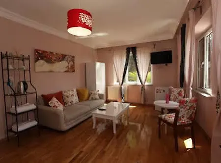ベッド・アンド・ブレックファスト Yesim Suites 3*